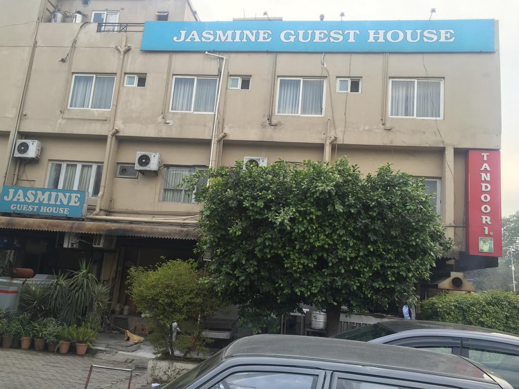 Jasmine Inn Islamabad Exterior photo